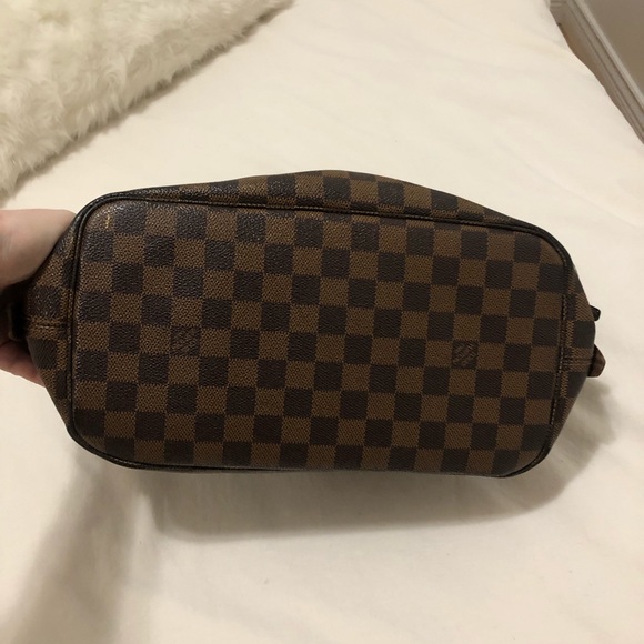 Louis Vuitton Rivington Bag - Picture 5 of 7